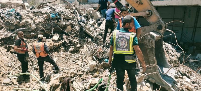 الدفاع المدني في غزة يدعو العالم لتحرك عاجل لدعم طواقمه