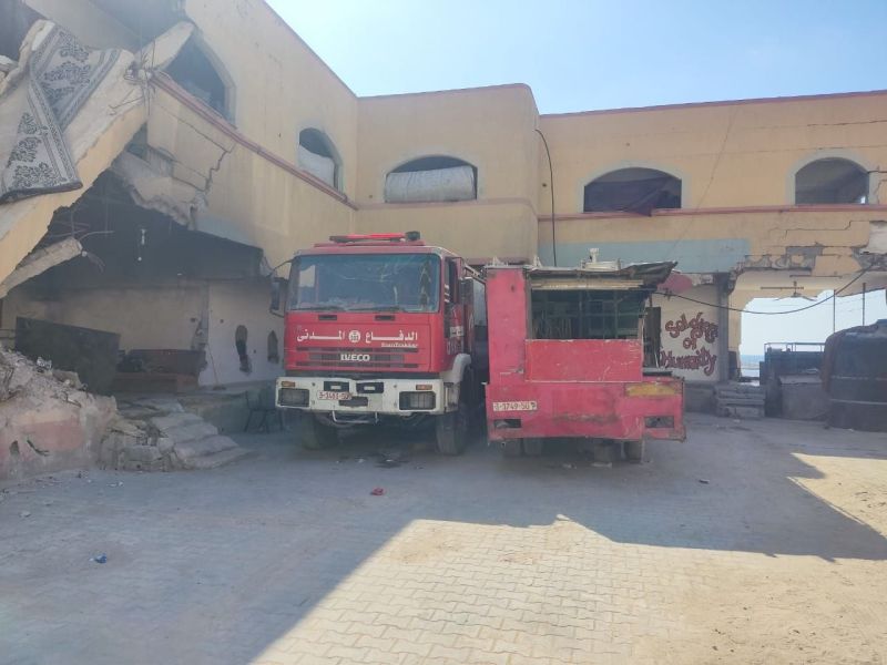 الدفاع المدني في غزة يناشد تدخلاً عاجلاً لإصلاح مركبات متعطلة منذ 12 يوماً