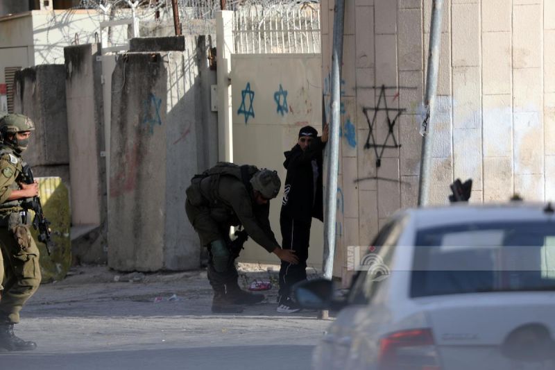 الاحتلال يشن حملة اقتحامات واعتقالات واسعة في الضفة والقدس