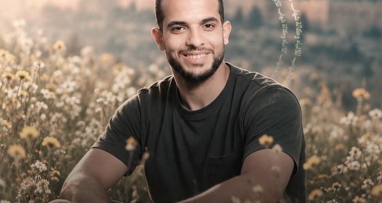 غزة تشيّع الصحفي عبيدة مرتجى.. شهيد جديد يلتحق بقافلة الكلمة والصورة
