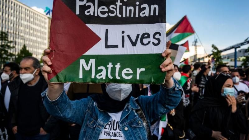في انحياز لجرائم الاحتلال.. إدانة 7 متظاهرين مؤيدين لفلسطين في الولايات المتحدة