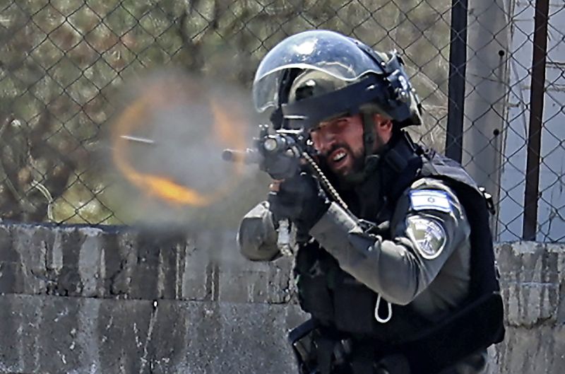 استشهاد الطفل محمد ريان برصاص الاحتلال في القدس