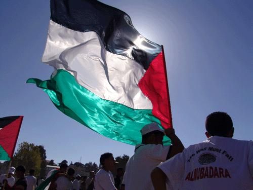 وفد قيادي من حماس يتوجه إلى القاهرة لبحث دفع الحوار الوطني