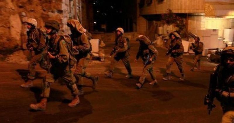 إصابة فتى برصاص الاحتلال خلال اقتحام مخيم قلنديا شمال القدس