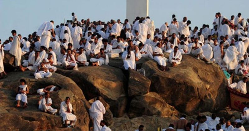 دليل اعمال يوم عرفة 2026: أفضل العبادات والأدعية لغير الحاج