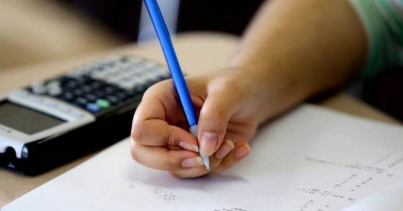 إجابات امتحان اللغة الإنجليزية 2026 توجيهي فلسطين - حل امتحان الإنجليزي