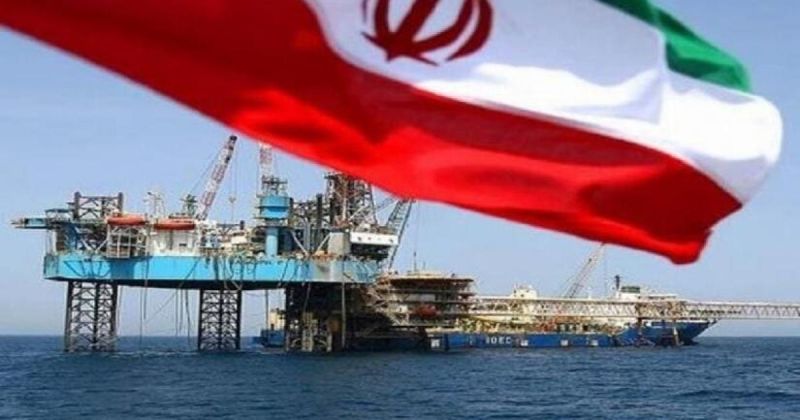 النفط ينخفض لليوم الثاني على التوالي مع تلميح ترامب إلى اتفاق مع إيران