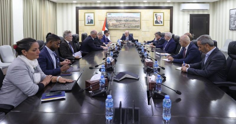 تفاصيل اجتماع مصطفى مع الأمم المتحدة والبنك الدولي والاتحاد الأوروبي بشأن غزة