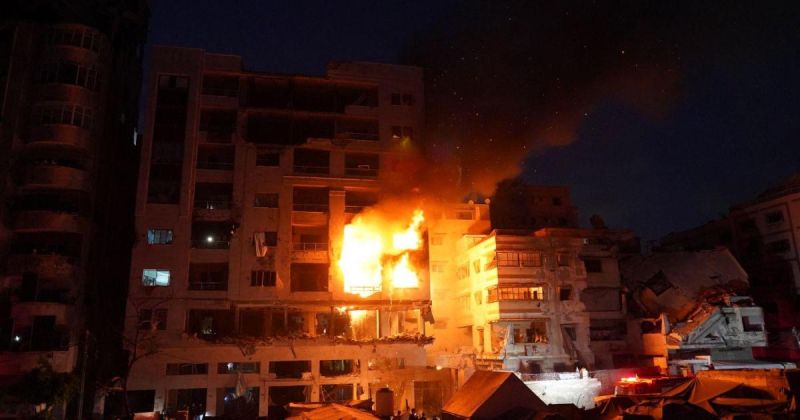 شهيدان ومصابون بقصف شقة سكنية بحي تل الهوى جنوب مدينة غزة