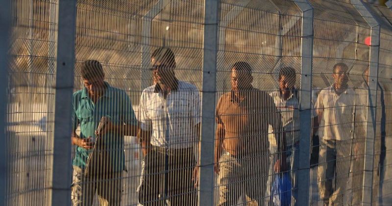 سياسة "الخنق الاقتصادي" الإسرائيلية تدفع الضفة الغربية نحو حافة الانهيار