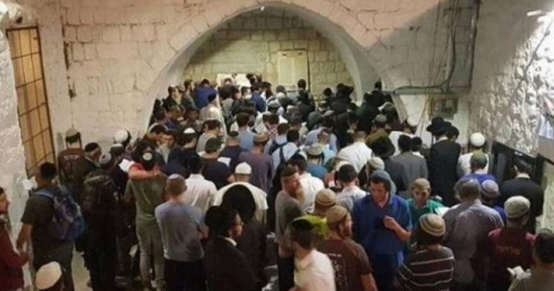 مستوطنون يقتحمون مقامات دينية إسلامية جنوب شرق نابلس