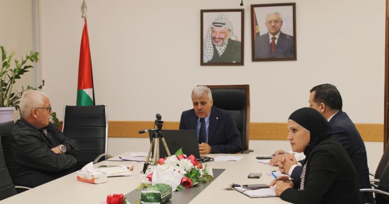 التربية تعقد اجتماعاً خاصاً بالمدارس الصيفية