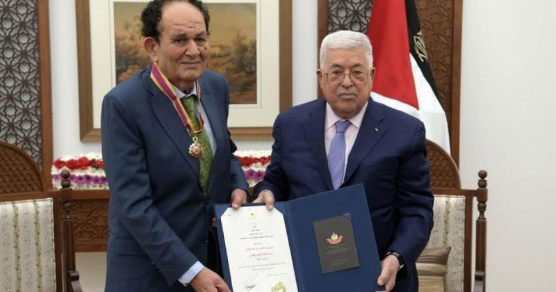 وفاة الروائي والإعلامي الفلسطيني زياد عبد الفتاح