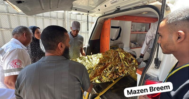 إصابة 3 مواطنين بينهم حالة خطيرة بقصف ونيران الاحتلال في خانيونس