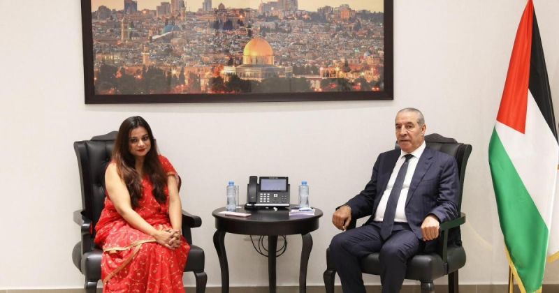الشيخ يستقبل ممثلة جمهورية الهند لدى دولة فلسطين