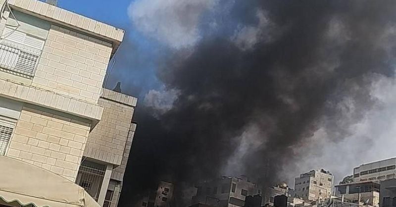 قوات الاحتلال تُفجر منزلاً في نابلس بعد محاصرته لساعات
