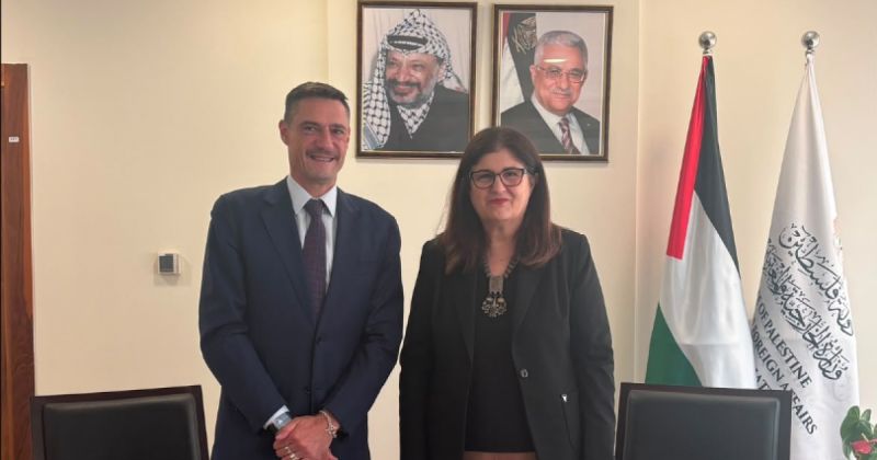 وزيرة الخارجية تودّع ممثل الاتحاد الأوروبي لدى فلسطين