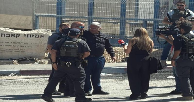 بقيادة بن غفير.. الاحتلال يستولي على معهد قلنديا التابع للأونروا بالقدس