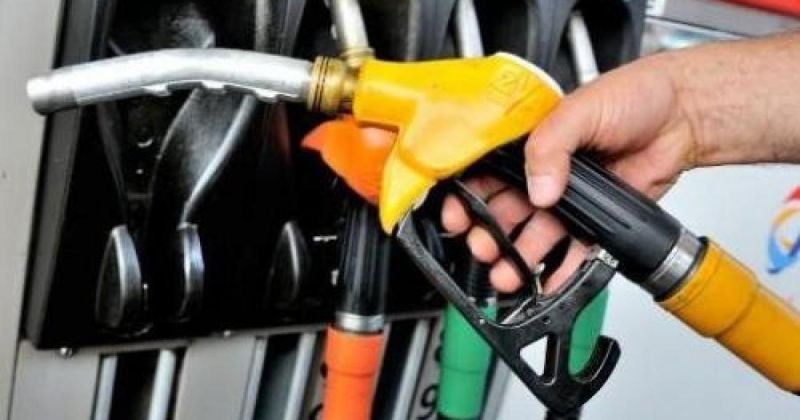 هيئة البترول: توريد 3 ملايين لتر وقود يوميًا والعمل جارٍ لزيادة الكميات