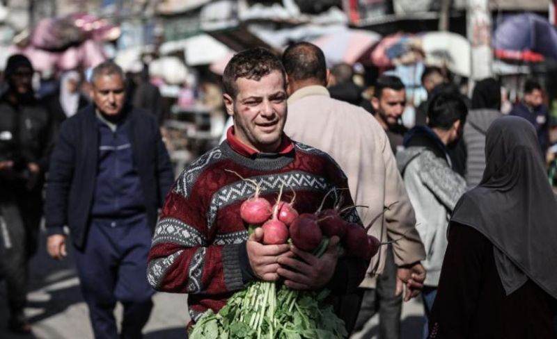 فوضى الاستيراد تعمّق أزمة الأسواق في غزة