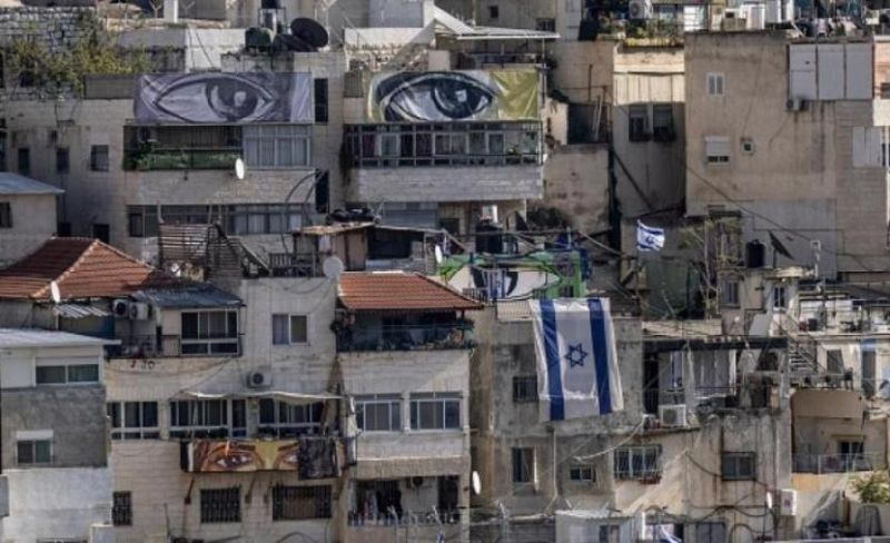 الاحتلال يخطر بإخلاء 7 شقق سكنية جنوب المسجد الأقصى