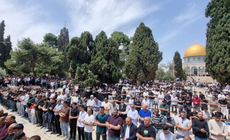70 ألف مصل يؤدون الجمعة في المسجد الأقصى