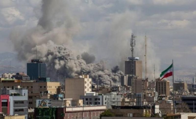 قناة عبرية: "الجيش والموساد" يضغطان على نتنياهو لشن هجوم عسكري واسع ضد إيران