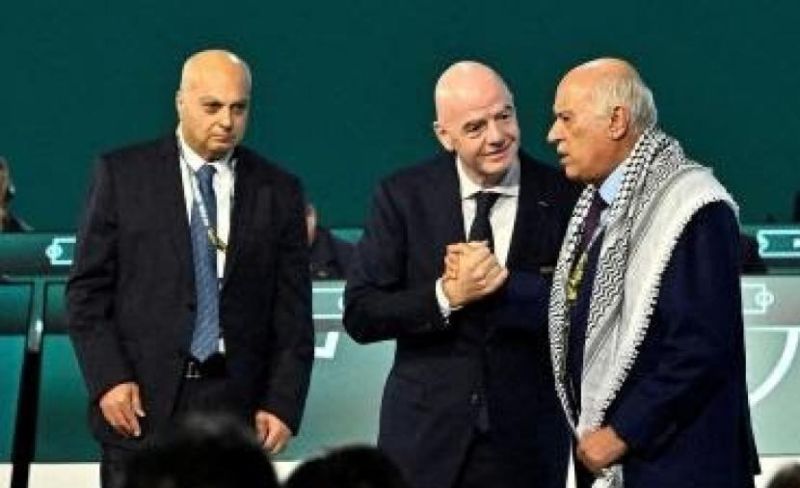 الرجوب: يكشف دوافع عدم مصافحته مسؤولاً إسرائيلياً في مؤتمر الفيفا