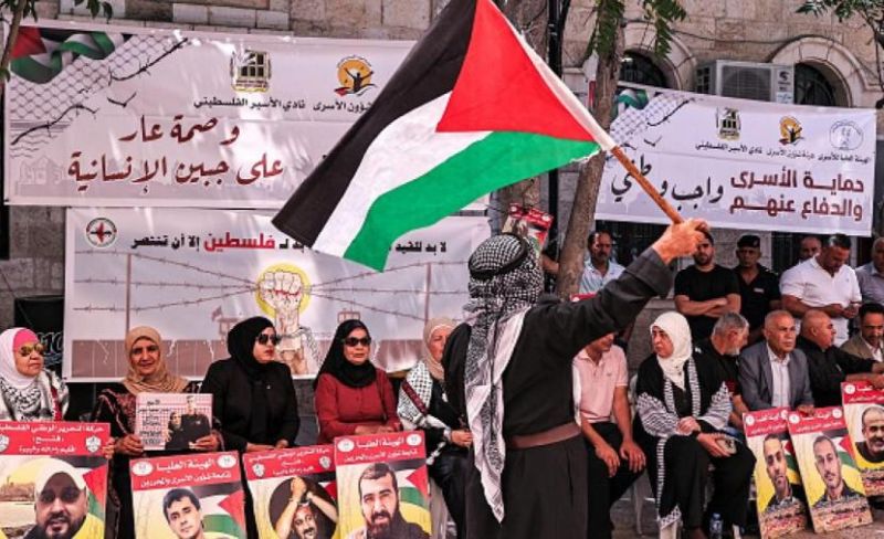 تعويل على قرار قضائي فلسطيني لإنهاء أزمة رواتب قرابة 1600 أسير