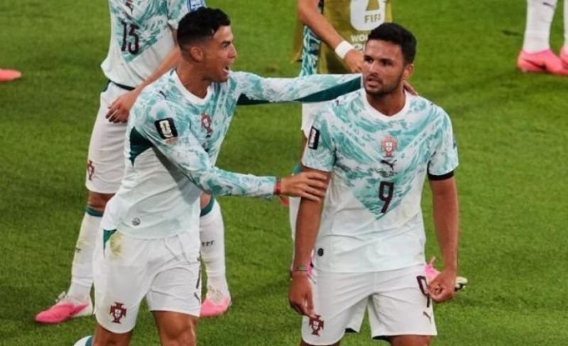 البرتغال بشق الأنفس إلى دور الـ16 لكأس العالم 2026