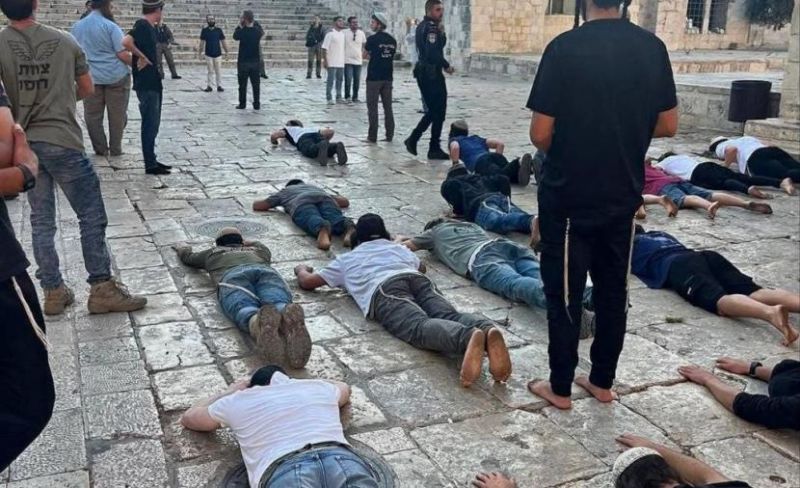 مئات المستوطنين يستبيحون الأقصى في ما يسمى ذكرى "خراب الهيكل"