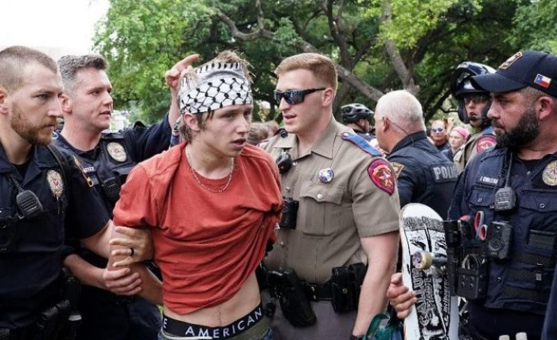 إدارة ترامب توسع دائرة استهدافها للجامعات الأمريكية المؤيدة للفلسطينيين