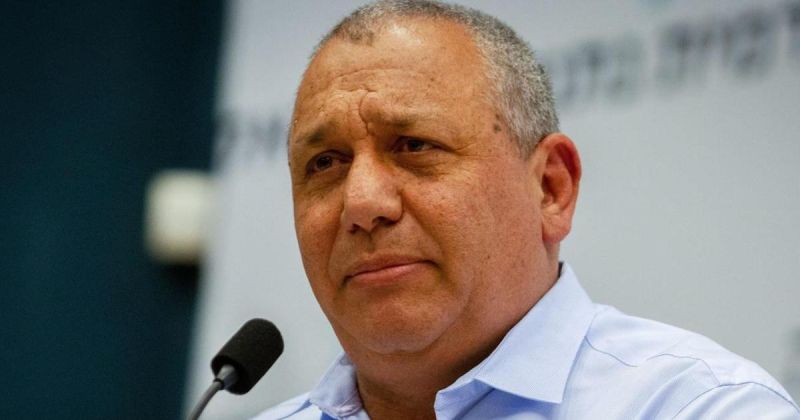 إهانات عنصرية على الهواء.. القناة 14 تسخر من آيزنكوت للمرة الثانية