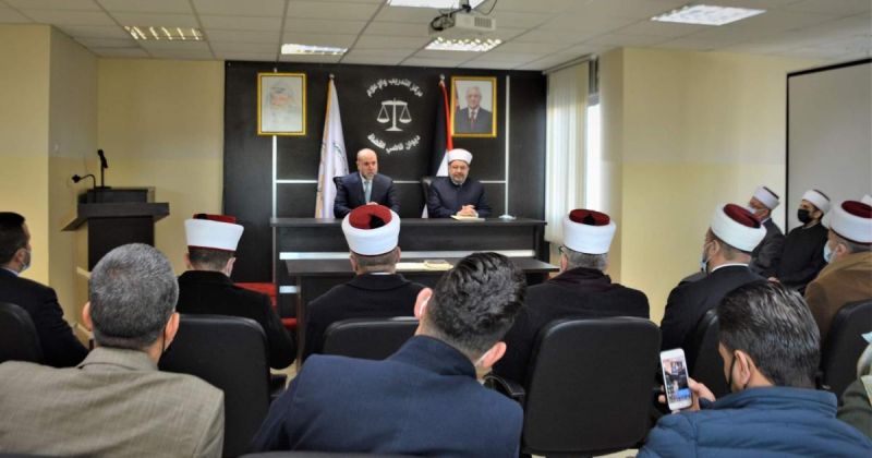 استقالة جماعية لأربعة قضاة احتجاجًا على التنقلات القضائية والمساس بحقوقهم المهنية.. وانتقادات لتجاهل الظروف الإنسانية ورفض الاستماع إلى مطالبهم