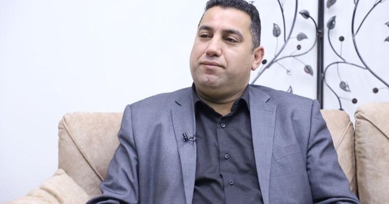 حين يصبح الضوء احتمالاً  قراءة في قصيدة «موارباً للضوء» لمحمد علوش