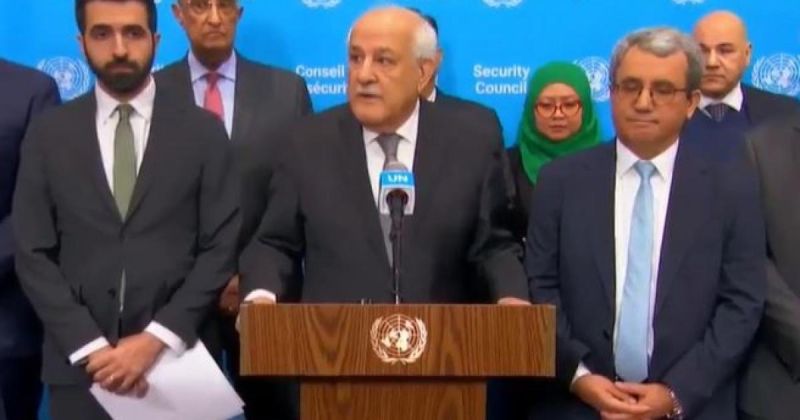 واشنطن تضغط لمنع رياض منصور من منصب أممي يتيح له ترؤس جلسات الجمعية العامة والسفير الفلسطيني ينفي تلقي إخطار رسمي