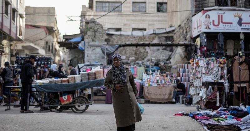 وسط أزمة سيولة.. خلل في "محفظة رقمية" يربك الحياة بغزة