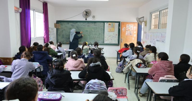الضفة الغربية:  تحويل دوام  مدارس وكالة الأونروا أربعة أيام أسبوعياً