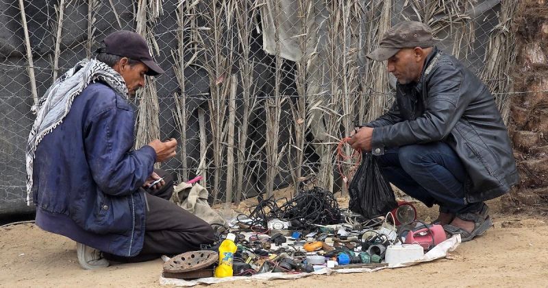 مفاوضات القاهرة حول غزة: الفصائل تتمسك بتنفيذ المرحلة الأولى قبل بحث السلاح