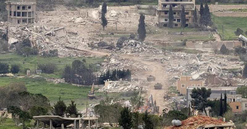تصعيد إسرائيلي جنوبي لبنان يشمل قصفا وتفجيرات وتحذيرات للسكان