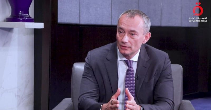 ملادينوف: غارات غزة قتلت مدنيين ودمّرت إمدادات طبية.. وإسرائيل تُبلغ واشنطن بمخاوفها من خطة نزع سلاح حماس