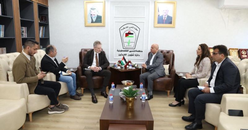 أبو هولي يبحث مع ممثل المنسق الخاص للشؤون السياسية أوضاع اللاجئين وتحديات "الأونروا"