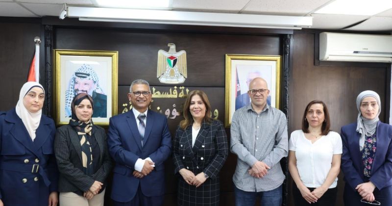 الخليلي تعقد لقاءً تشاورياً مع الإحصاء الفلسطيني لبحث سبل التعاون في تطوير مؤشرات النوع الاجتماعي وتعزيز البيانات الوطنية