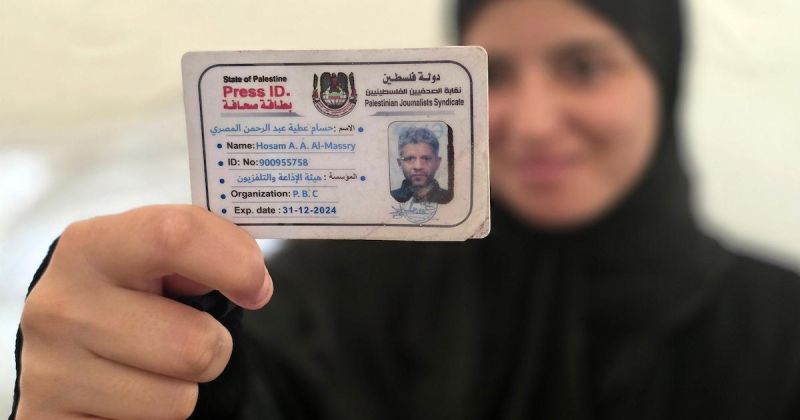 في اليوم العالمي لحرية الصحافة.. عائلة الصحفي حسام المصري تستحضر سيرته داخل خيمة نزوح في خان يونس