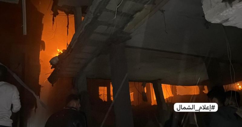 قصف منزل في مخيم الشاطئ وأزمة غاز خانقة تعمّق معاناة النازحين في غزة