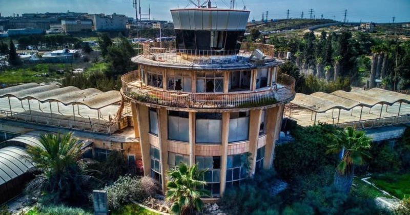 القدس: تحذيرات من مخطط استعماري في مطار قلنديا وتصعيد متواصل في الأقصى وسلوان والعيزرية