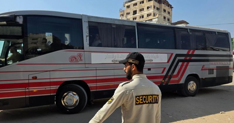 إجلاء 37 مريضا من معبر رفح للعلاج