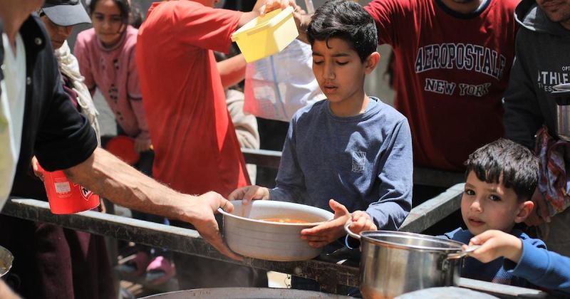 تفاقم الأزمة الإنسانية في قطاع غزة مع تراجع إمدادات الغذاء
