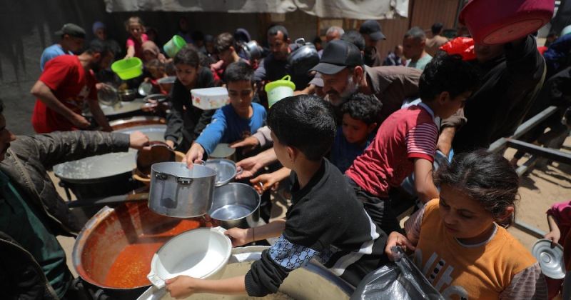 حماس ترد على ملادينوف: لا بحث في سلاح المقاومة بمعزل عن إنهاء الاحتلال وإقامة الدولة