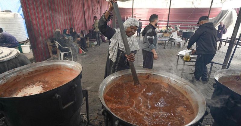 بين «لقاء القاهرة» وخريطة الـ70%: تحركات وساطة عاجلة لاحتواء تصعيد غزة و«حماس» تحذّر من انهيار اتفاق وقف النار